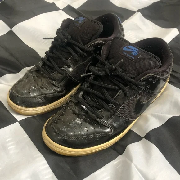 Beat pair of Nike SB Space Jam dunks sz 9.5 - Picture 3 of 9